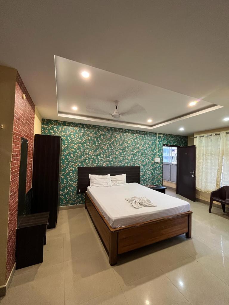 Отель Hk Residency Гувахати Экстерьер фото